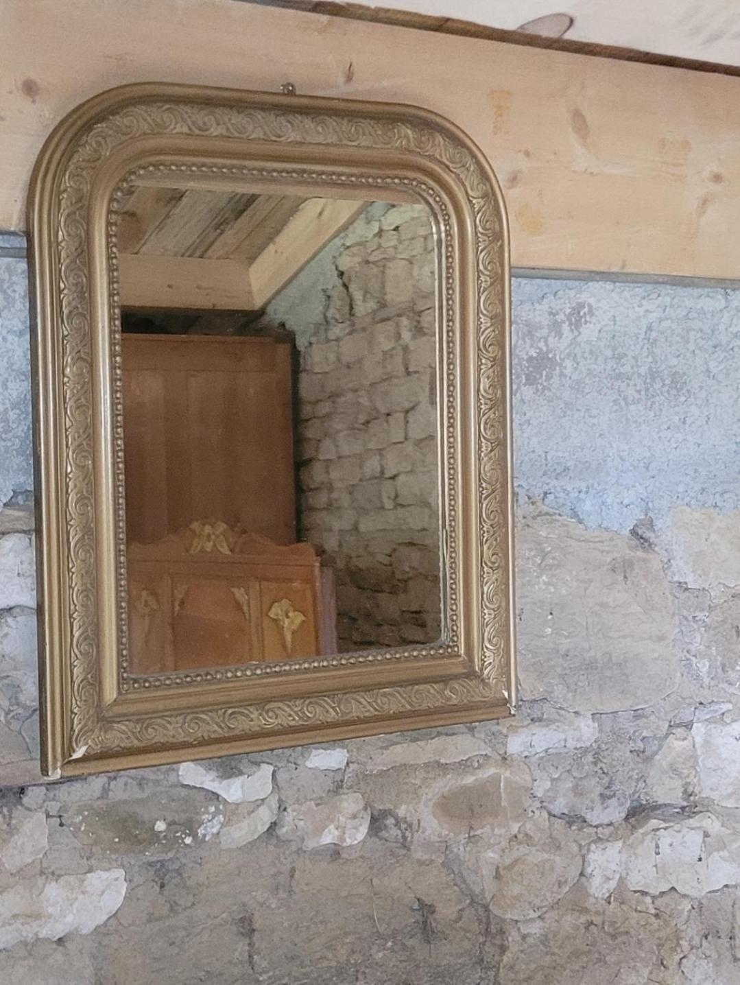 Nuit Insolite, Chambre Au Dessus D'Une Etable La Chapelle-Thémer エクステリア 写真